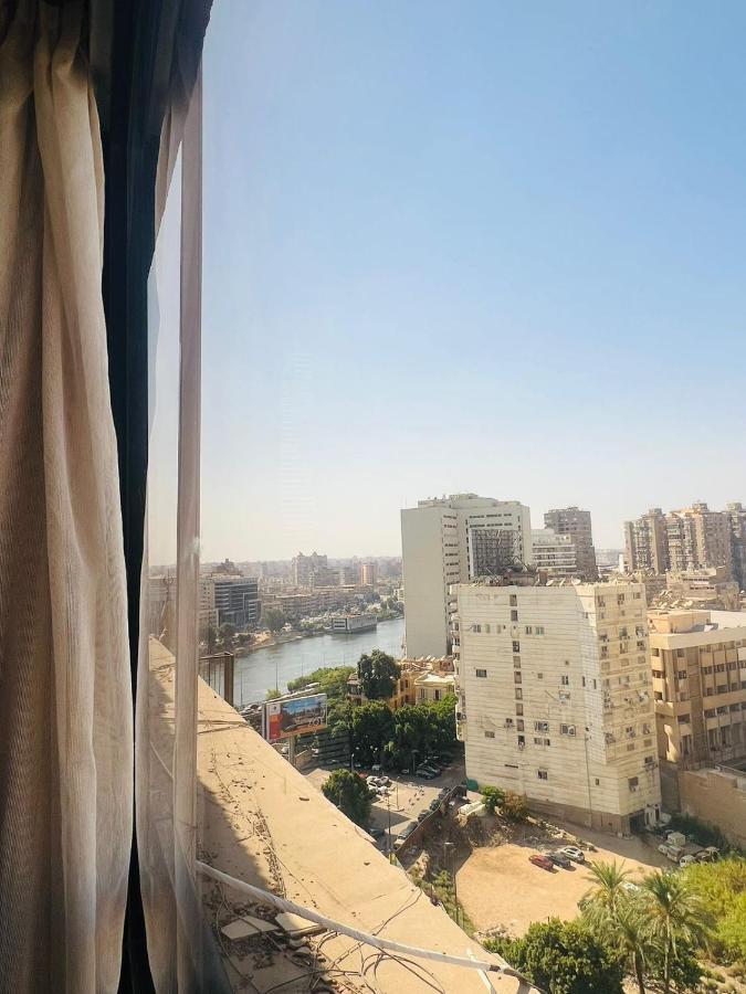 Unique 2 Bed 7 Cairo